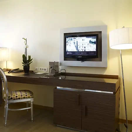 Art Hotel, A Member Of Radisson Individuals 4* Belgrad