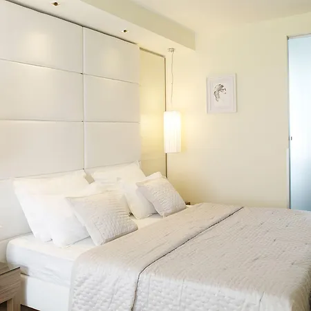 Art Hotel, A Member Of Radisson Individuals Hotel 4*