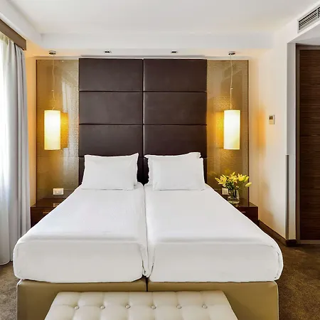 Art Hotel, A Member Of Radisson Individuals Ξενοδοχείο 4*