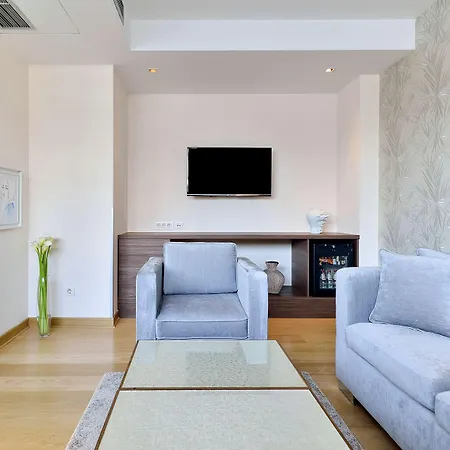 Art Hotel, A Member Of Radisson Individuals 4* Belgrad