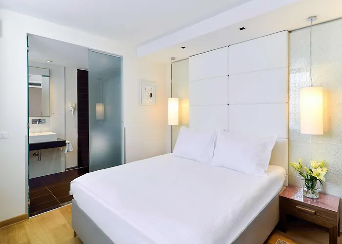 Art Hotel, A Member Of Radisson Individuals Hotel 4*